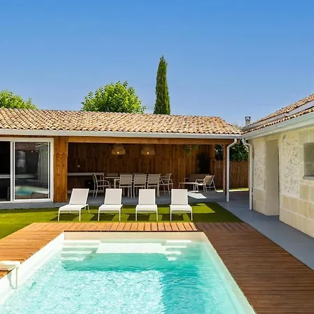 ヴィラ Familiale Avec Piscine Et Salle De Jeux Roaillan