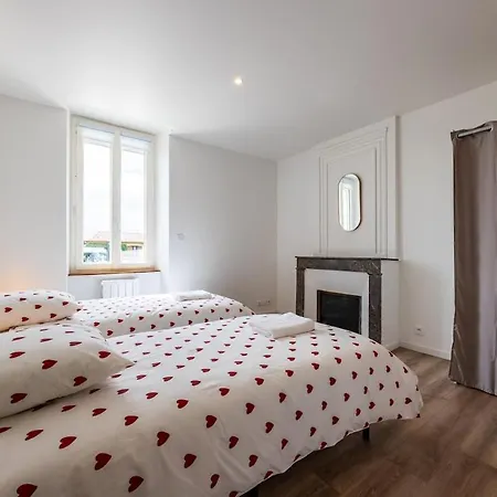 Familiale Avec Piscine Et Salle De Jeux Villa *
