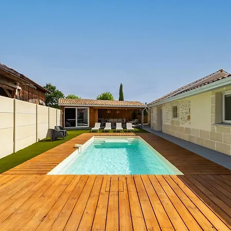 ヴィラ Familiale Avec Piscine Et Salle De Jeux Roaillan